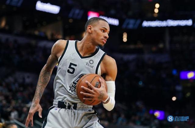 凭借身高和 凭借身高和